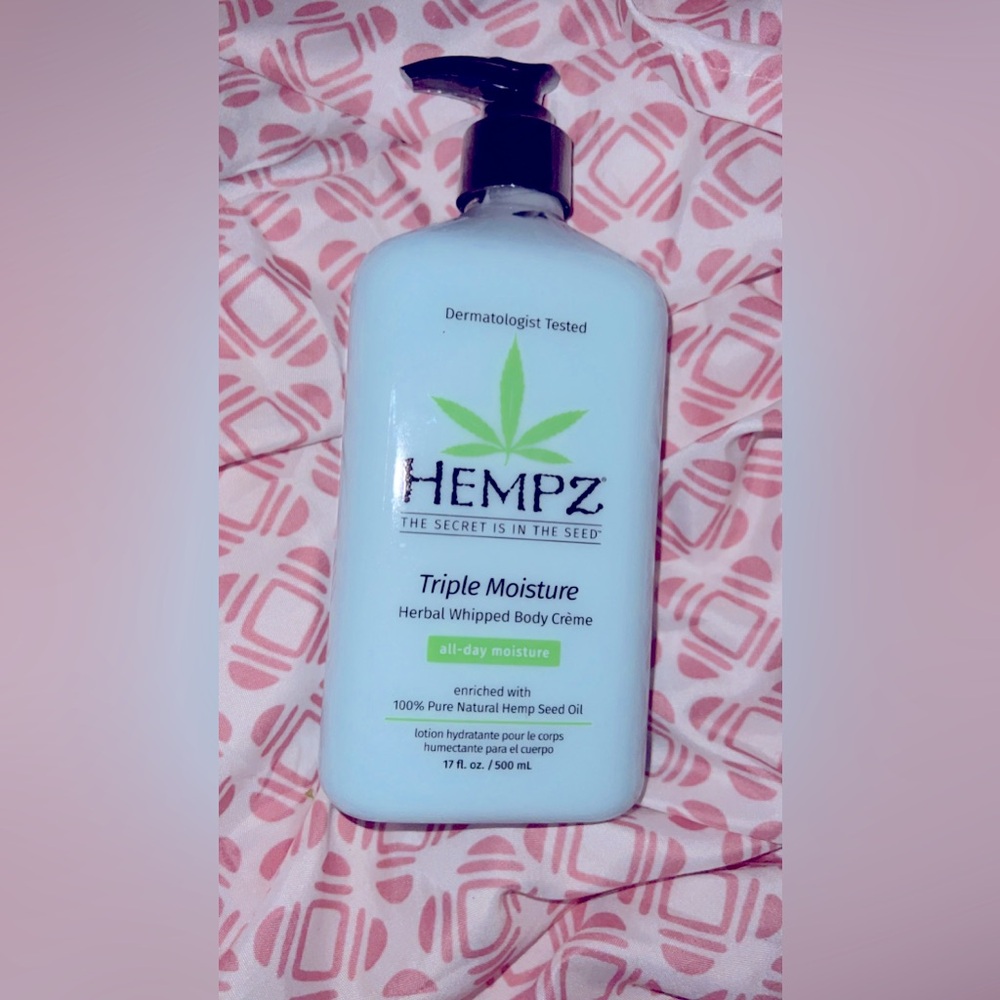 Hempz lotion (BRAND NEW)